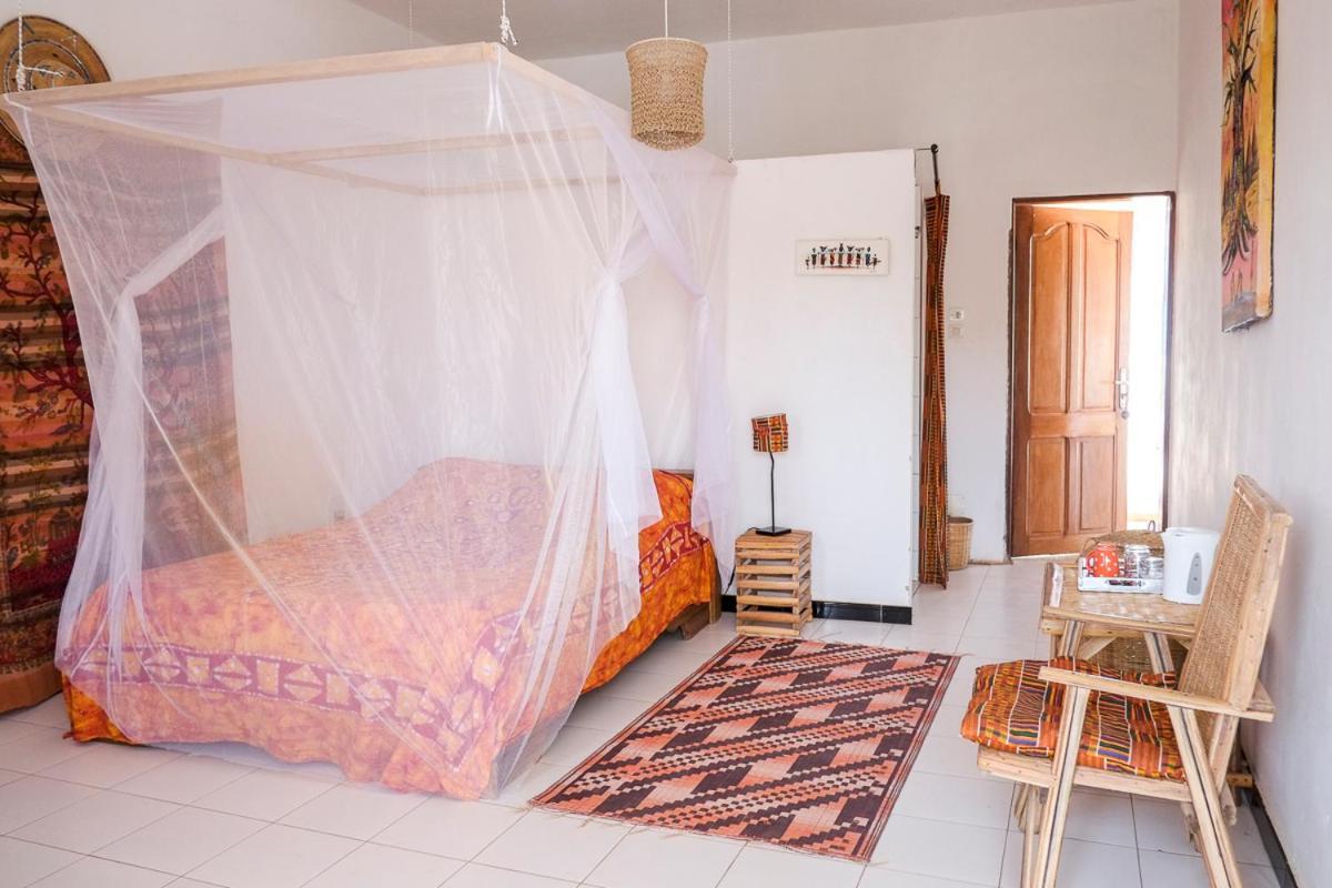 Keur Dofie Bed & Breakfast Toubab Dialaw Ngoại thất bức ảnh